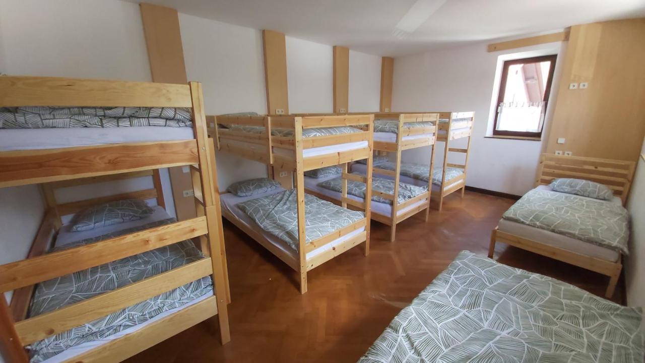 Hostel In Picerija Spajza Mojstrana Eksteriør bilde