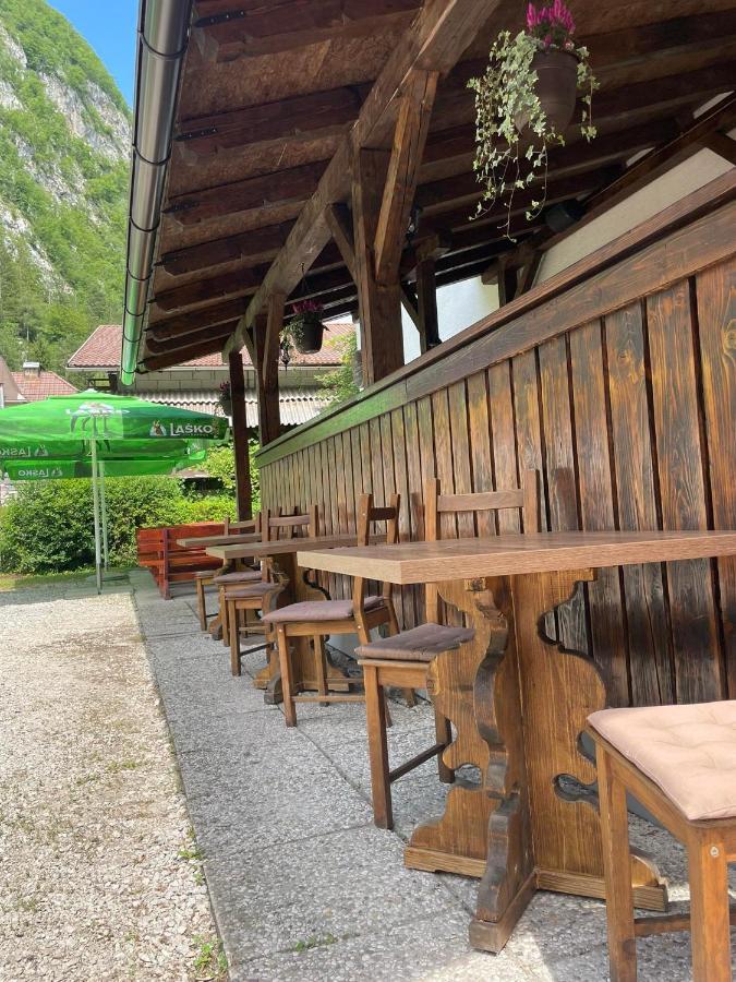 Hostel In Picerija Spajza Mojstrana Eksteriør bilde